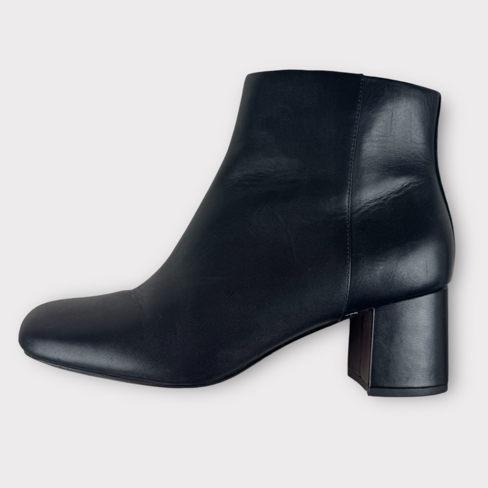 Vionic Sibley Black Leather Ankle Boots 9.5 Chunky Block Heel Water Repellant